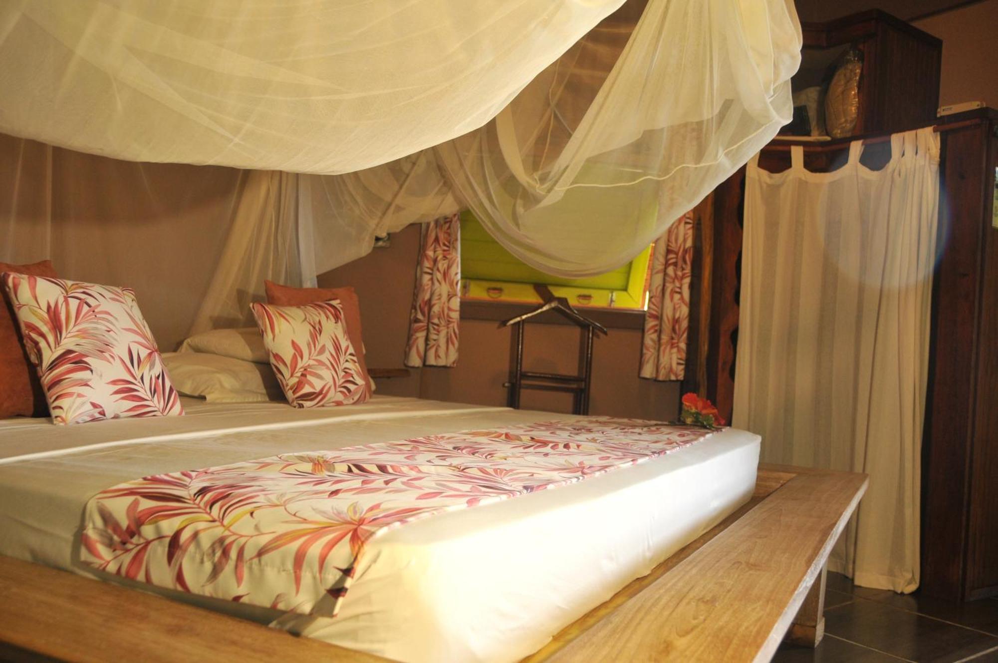 Saint Joseph Mango Island Lodges מראה חיצוני תמונה